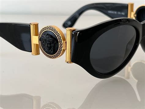 Vintage GIANNI VERSACE 90's sunglasses (mod 617/B col 900)